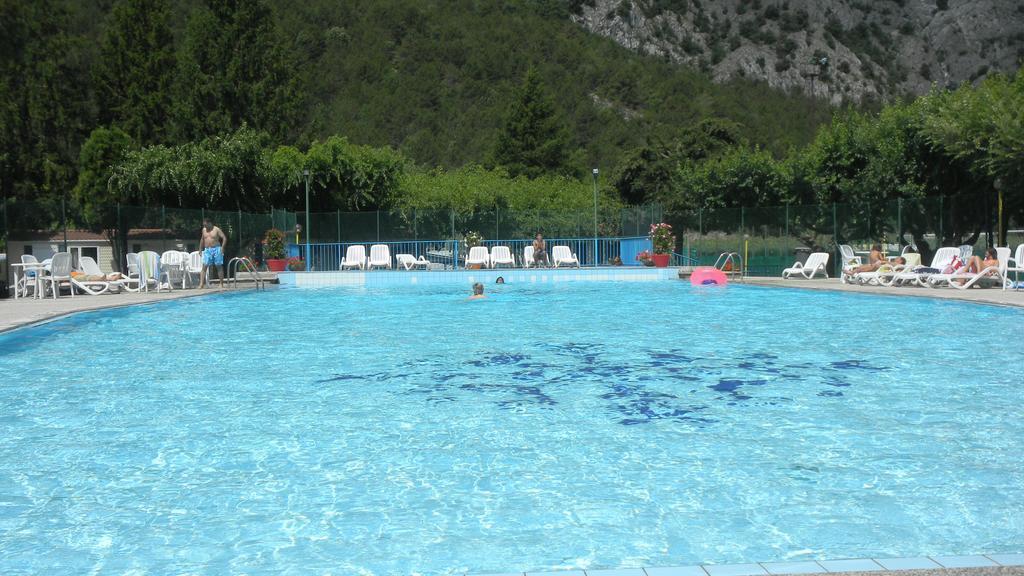 Hotel Camping Daino Pietramurata Exterior foto