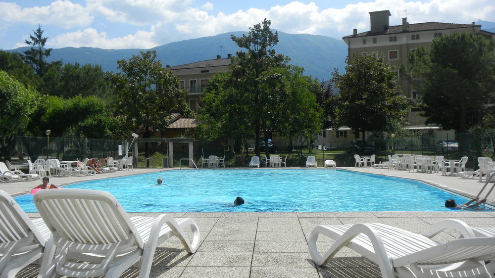 Hotel Camping Daino Pietramurata Exterior foto